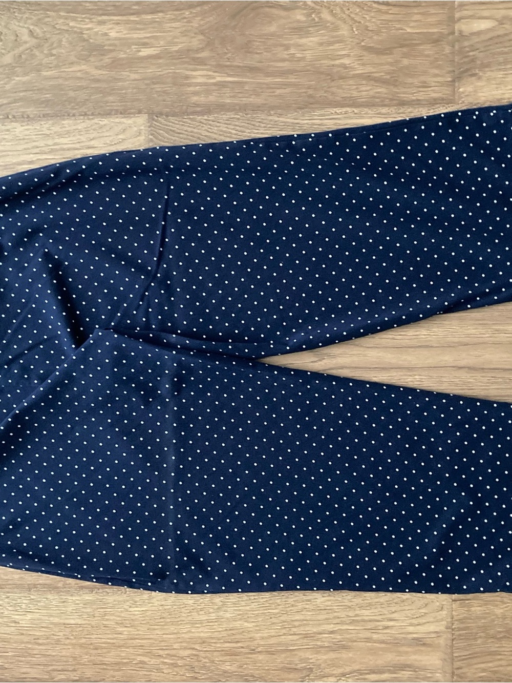 Lands' End NWOT Navy Polka Dot Cropped Capris - Picture 3 of 7